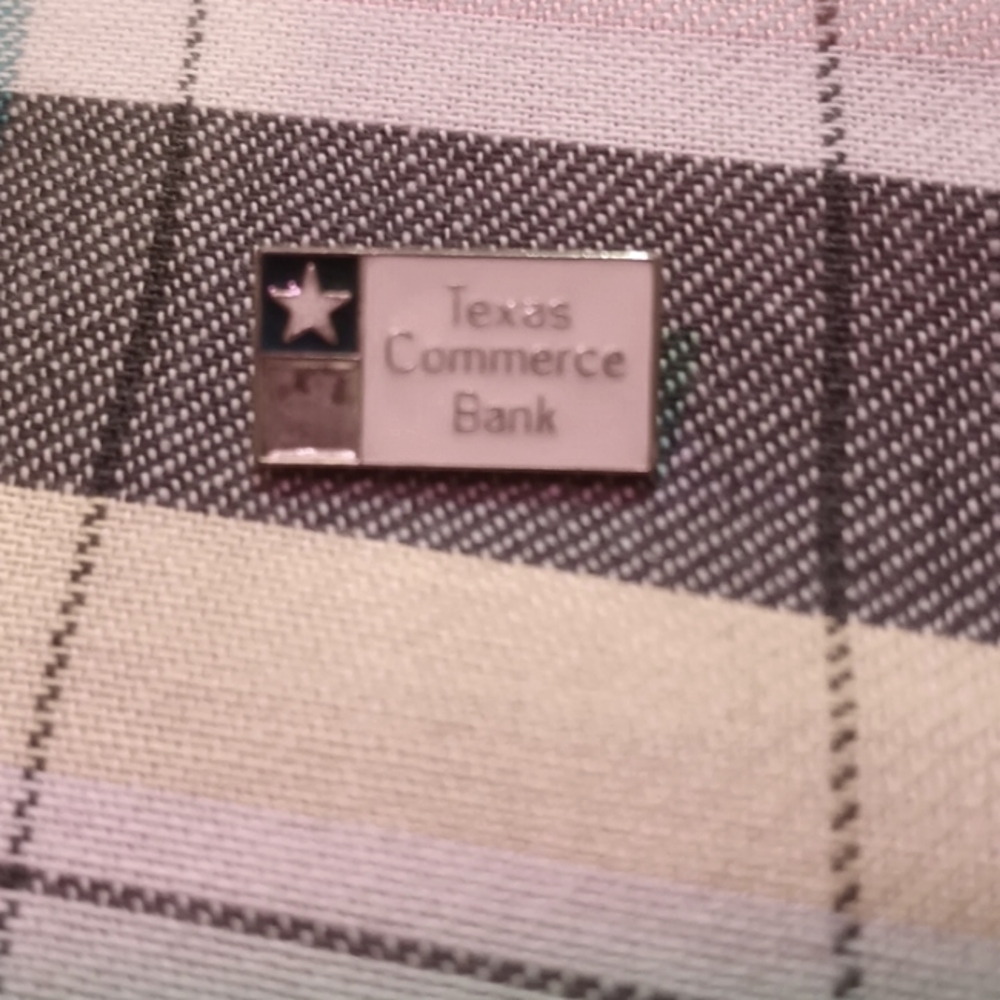 Texas Commerce Bank lapel pin